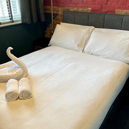 The Quarters Apartman Weedon Bec Kültér fotó