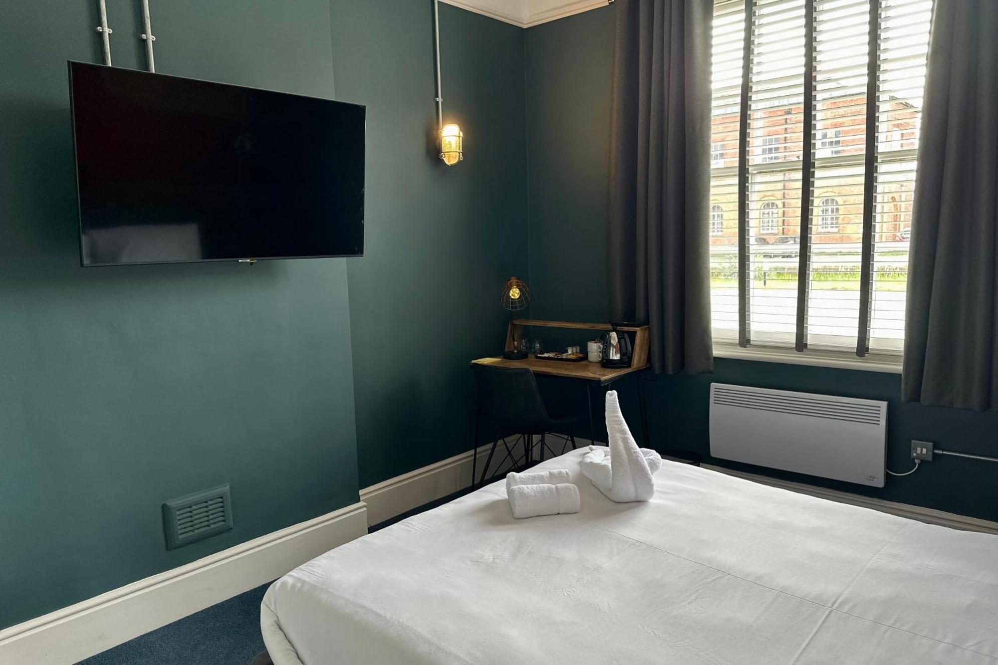 The Quarters Apartman Weedon Bec Kültér fotó